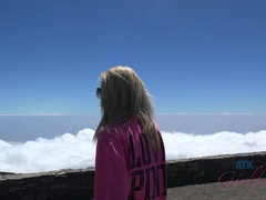 Amatorka, Duży tyłek, Masturbacja, Pirsing, Punkt widzenia, Cipka, Ogolona, Palenie