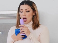 18, Stor rumpe, Store pupper, Brunette, Nærbilde, Dildoen, Lesbisk, Fitte