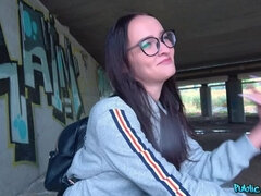 Amatør, Røv, Pik sutte, Par, Håndjob, Udendørs, Pov, Offentlig