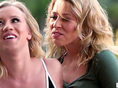 Americano, Rubia, Tetona, Madura, Madres para coger, Mamá, Piscina, Madrastra