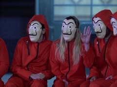 Kuřba, Brunetka, Skupina, Honění, Spodní prádlo, Milf žcbp, Orgie, Kozičky