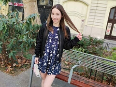 Grosser schwanz, Blasen, Hundestellung, Kleid, Dürr, Jungendliche (18+), Titten, Vibrator