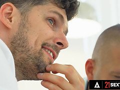 Anal, Cul à la bouche, Gros seins, Sucer une bite, Tir de sperme, Faciale, Hd, Monstre