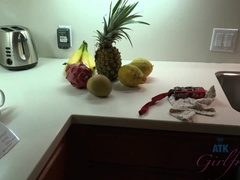 Amatør, Anal, Stor røv, Pik sutte, Brunette, Creme tærte, Fodjob, Pov