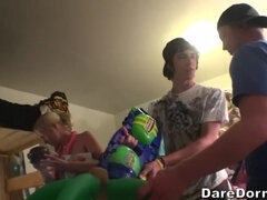 Bikini, Sort, Blondine, Lille kvinde, Svømmepøl, Mager, Bryster