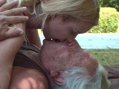 Blondynka, Wytrysk, Głebokie gardło, Obciąganie, Całować, Chudy, Student, Nastolatki