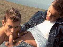 큰 음경, 게이, 야외의, 공개적인