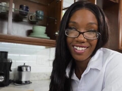 Sucer une bite, Interracial, Léchez, Chatte, Jarretelles, Adolescente